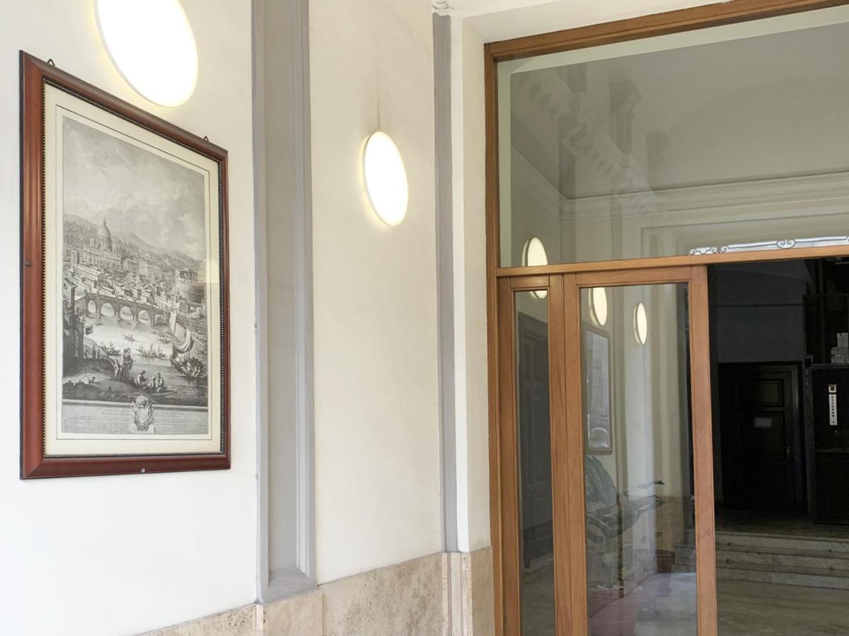 Arcasuite Tritone Luxury Rzym Zewnętrze zdjęcie