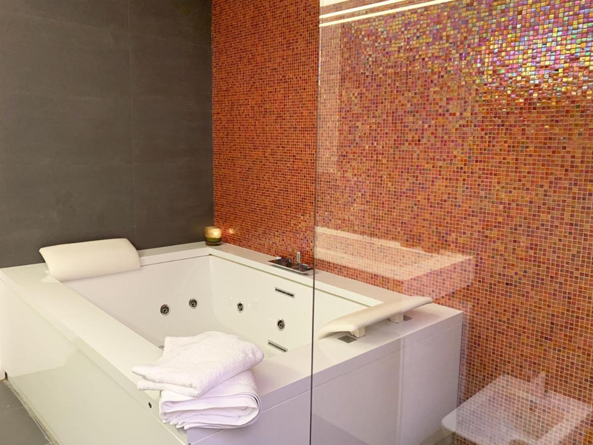 Arcasuite Tritone Luxury Rzym Zewnętrze zdjęcie